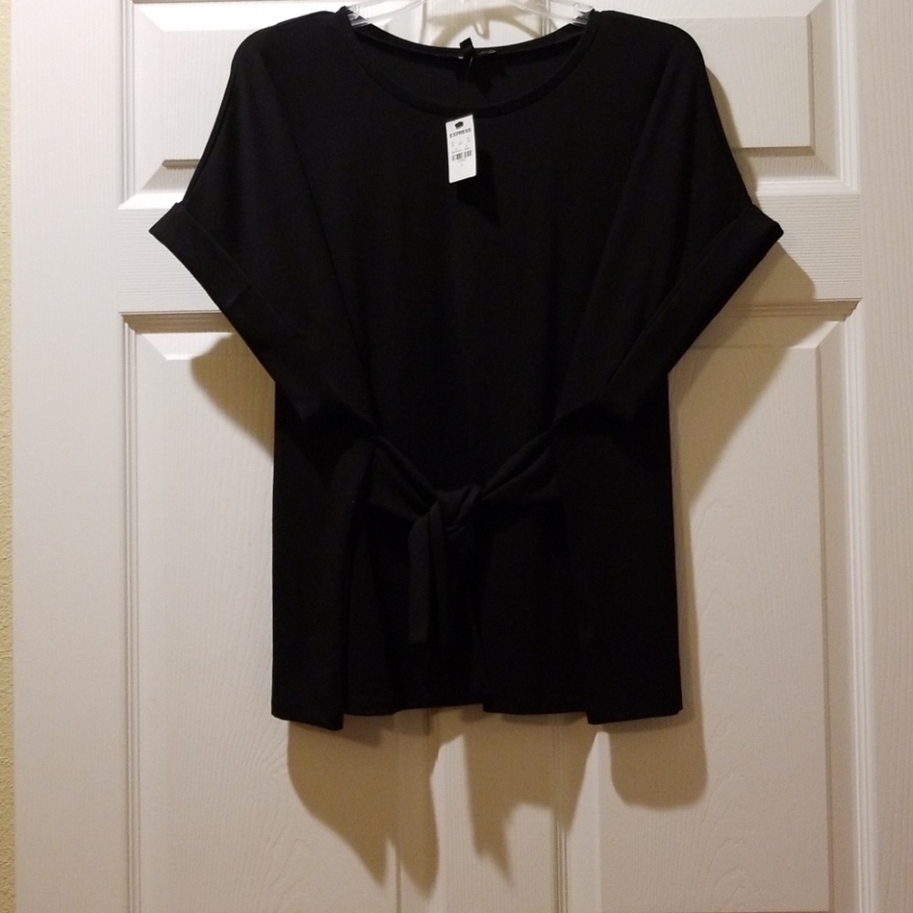 Express tie front top